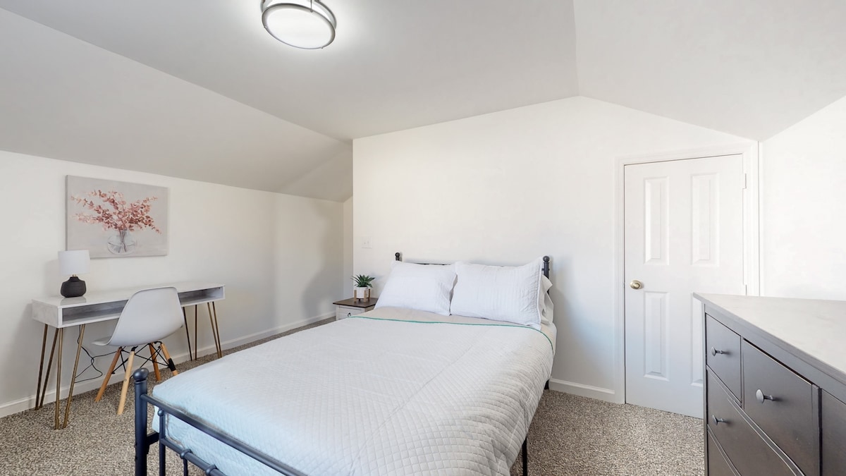 这是房源内唯一位于楼上的房间。