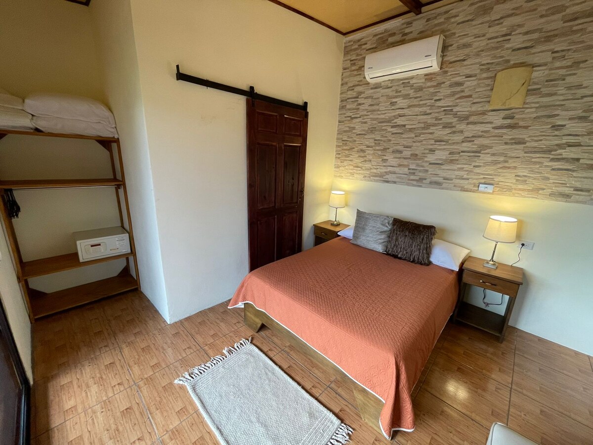 غرفة النوم الثانوية