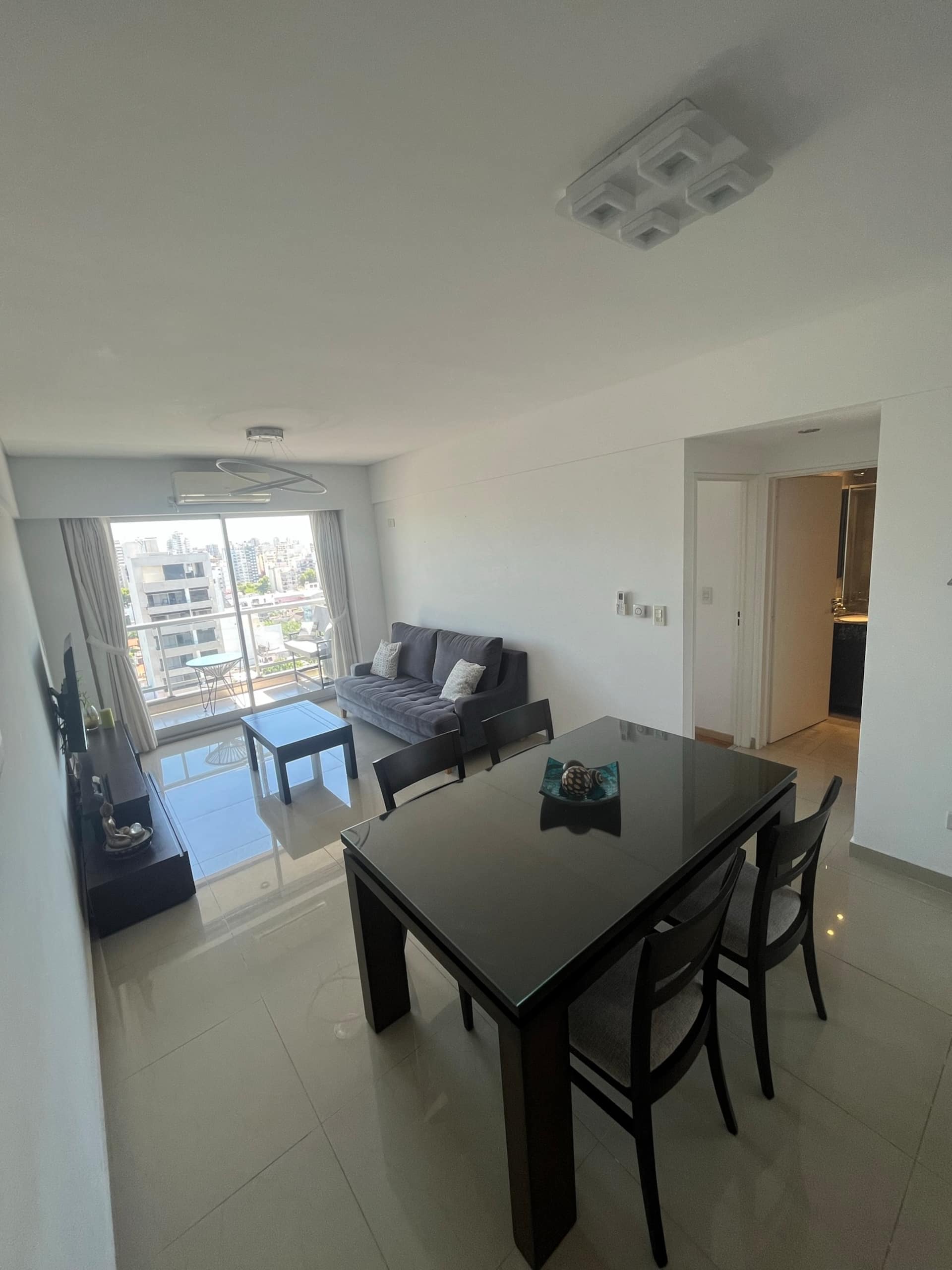 Apartamento mobiliado de 1 dormitório em Almagro