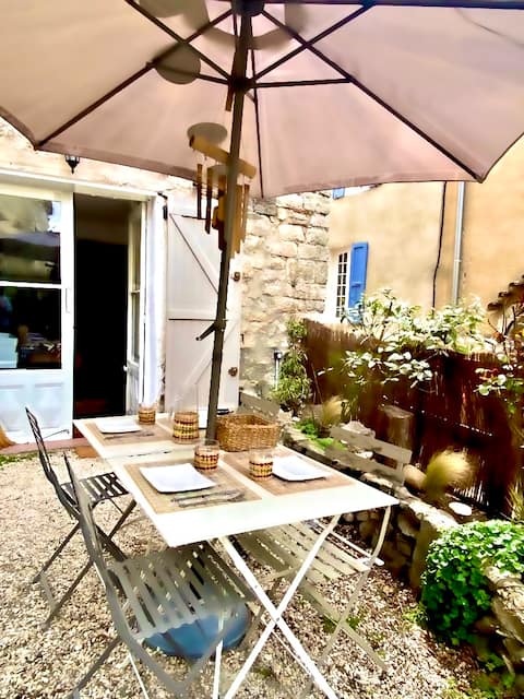 Charming house in the heart of a picturesque village