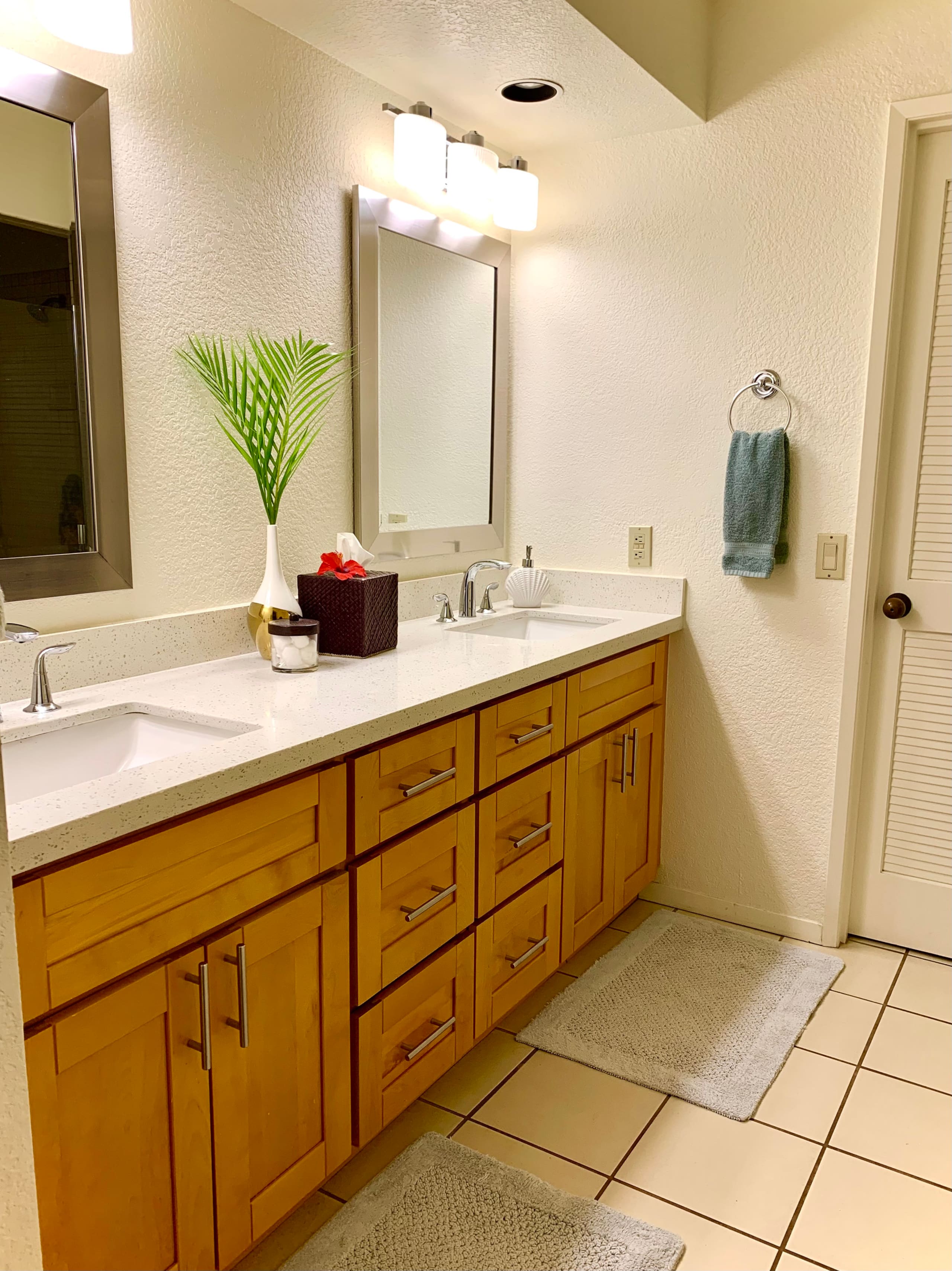 Condo in Kihei · ★4.9 · 2 bedrooms · 2 beds · 2 baths - Image 4