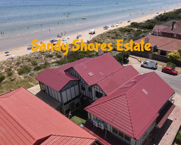 Right on Long Island Beach! Pets Welcome, Bay View gallery image 3