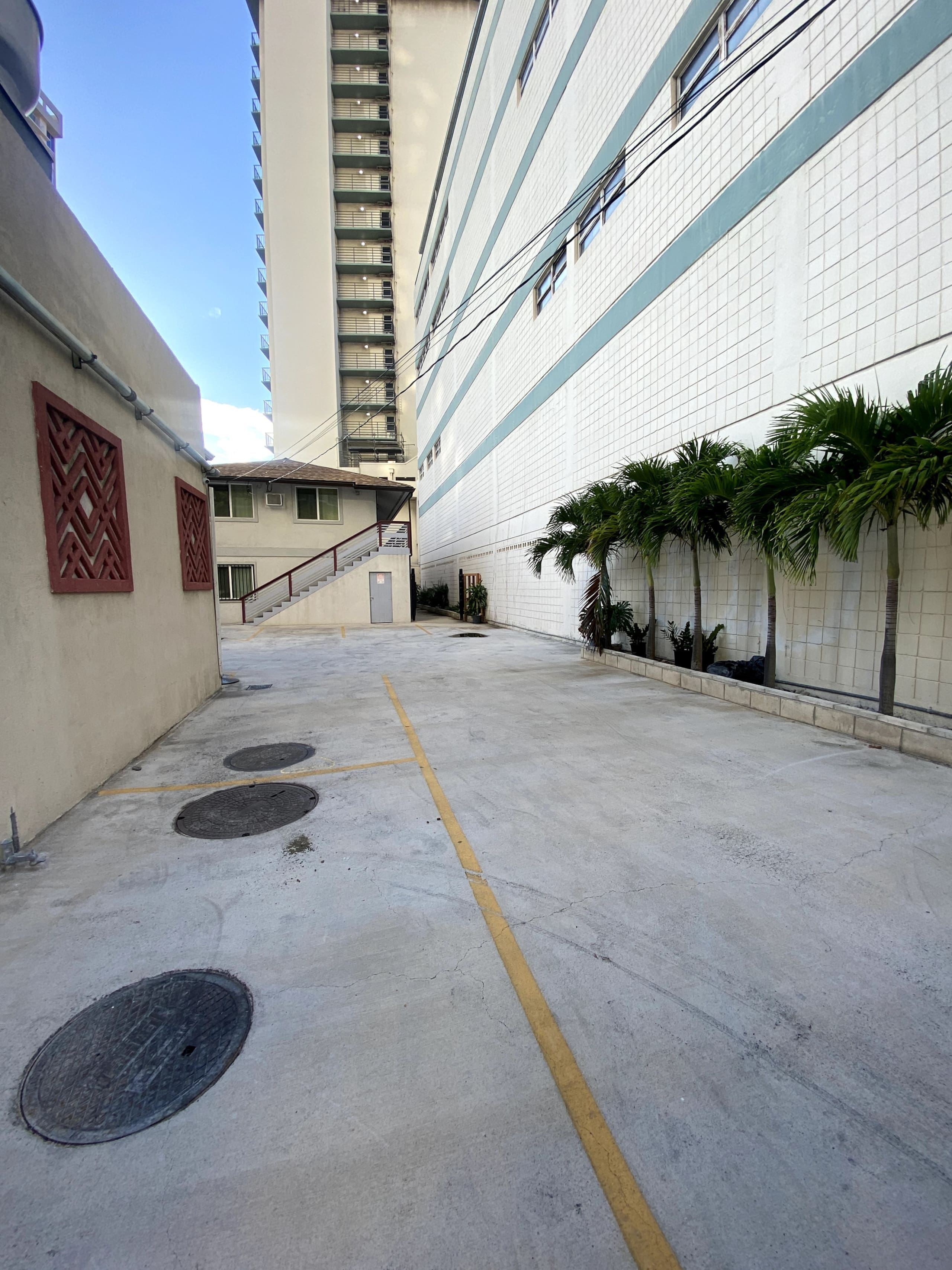 Cozy lovely 1BR w/full size kitchen & free Parking - Image 7