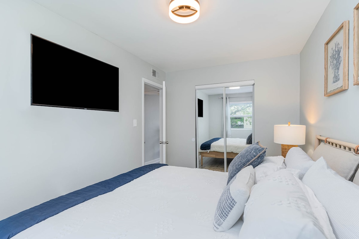 Každá spálňa má veľké množstvo úložného priestoru - nebudeme vás súdiť za vaše viaceré tašky!