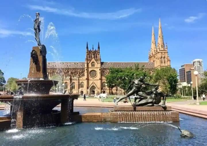 This is the incredible Archibald Fountain, just 5mins walk away. This is located in the city and is Sydney's answer to Central Park - Hyde Park.