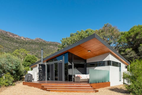 "Gumleaf Villa" Hosted by Halls Gap Accommodation