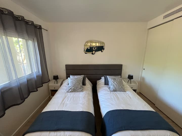 Bedroom 4 upstairs with 2 large 90x200 beds