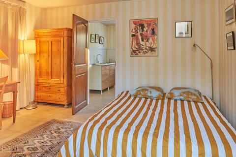 Independent apartment