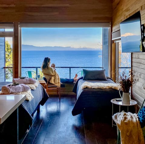 Lake view terrace with private hot tub