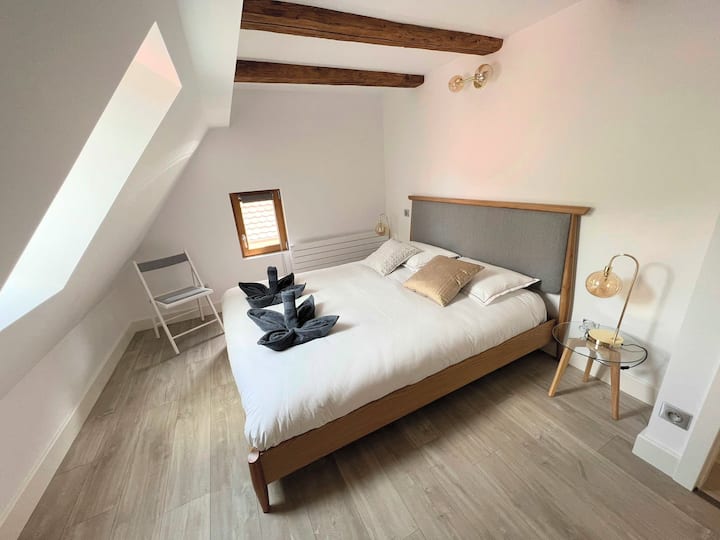 Dhomë gjumi e ndritshme dhe e qetë për netët çlodhëse - 160x200cm