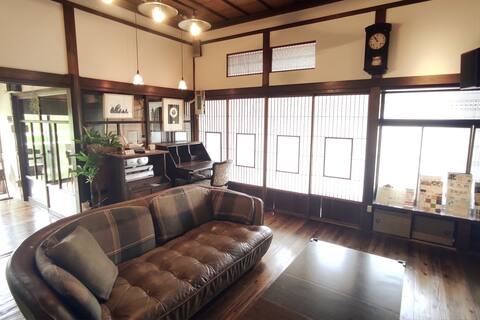 A nostalgic Japanese house! Whole house reserved!