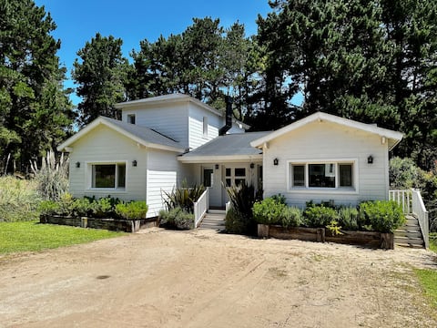 Cute house in Costa Esmeralda-Senderos 3
