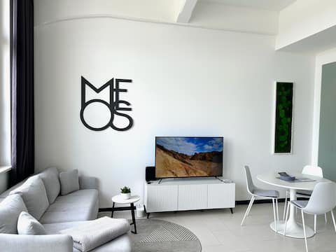 Leistungsstarkes Airbnb: »MEOS« 1・ Center・ Balcony・ Parking・ Gym・ Uniklinik in Zentrum Südost