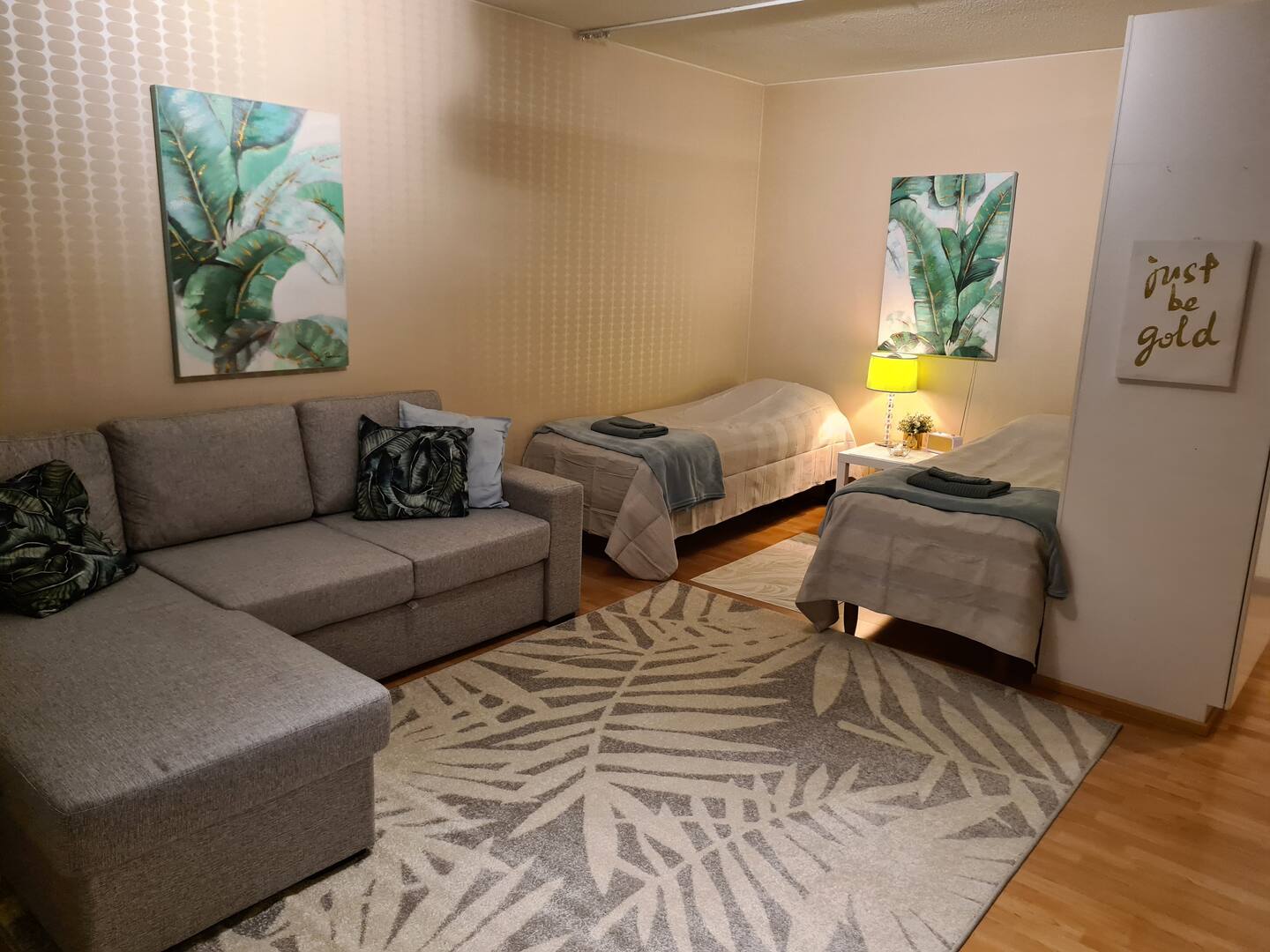 Peaceful Apartment In A Prime Location 3