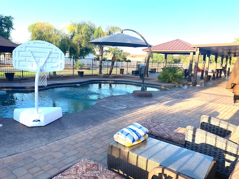 •Relaxing Queen Creek Getaway•