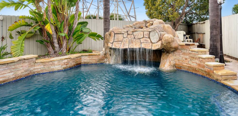 Casa Verde – 5 Bed Suites + Guesthouse, Pool & Spa gallery image 2