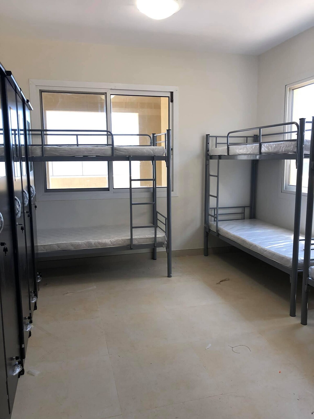 Budget Bed Space In Apartments for Rent in Dubai, Dubai, United