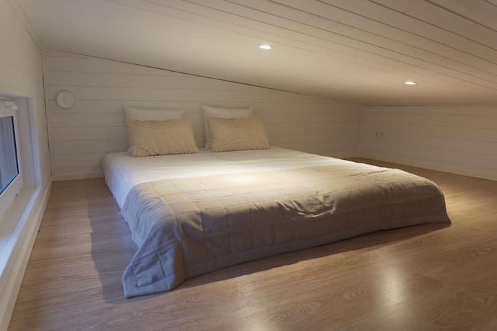 On the loft, mattresses that you can also get separately.
