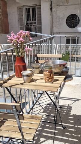 Elegante, centro città, affaccio sul teatro gallery image 4