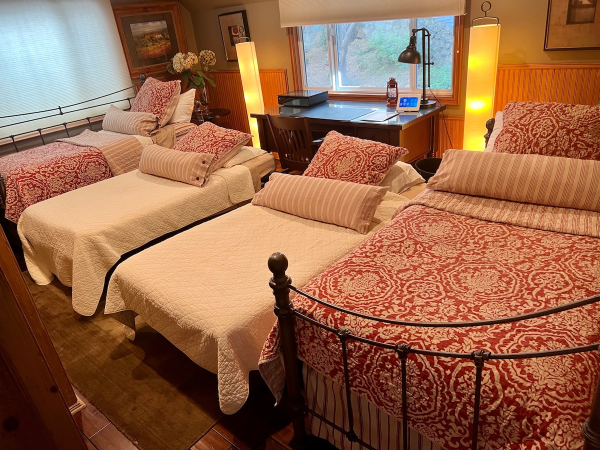 kancelárske postele: 4 samostatné postele Ideálne do detskej izby!