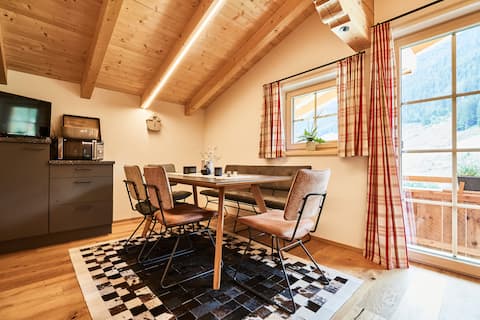 Quiet, idyllic apartment Chalet Jörglerhof