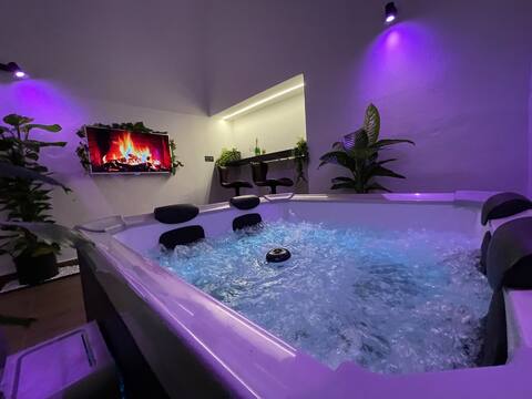 Spaya/City center-jacuzzi&cinema