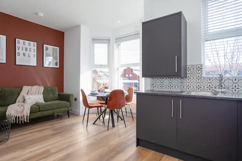 Successful Airbnb property: 2 Bed East Belfast City Apartment in Ballymacarrett