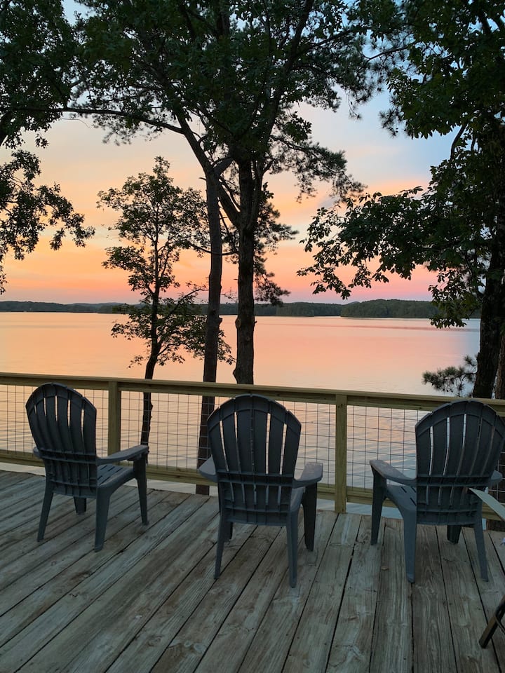 Main water house on Lay Lake, Clanton! Houses for Rent in Clanton, Alabama, United States Airbnb