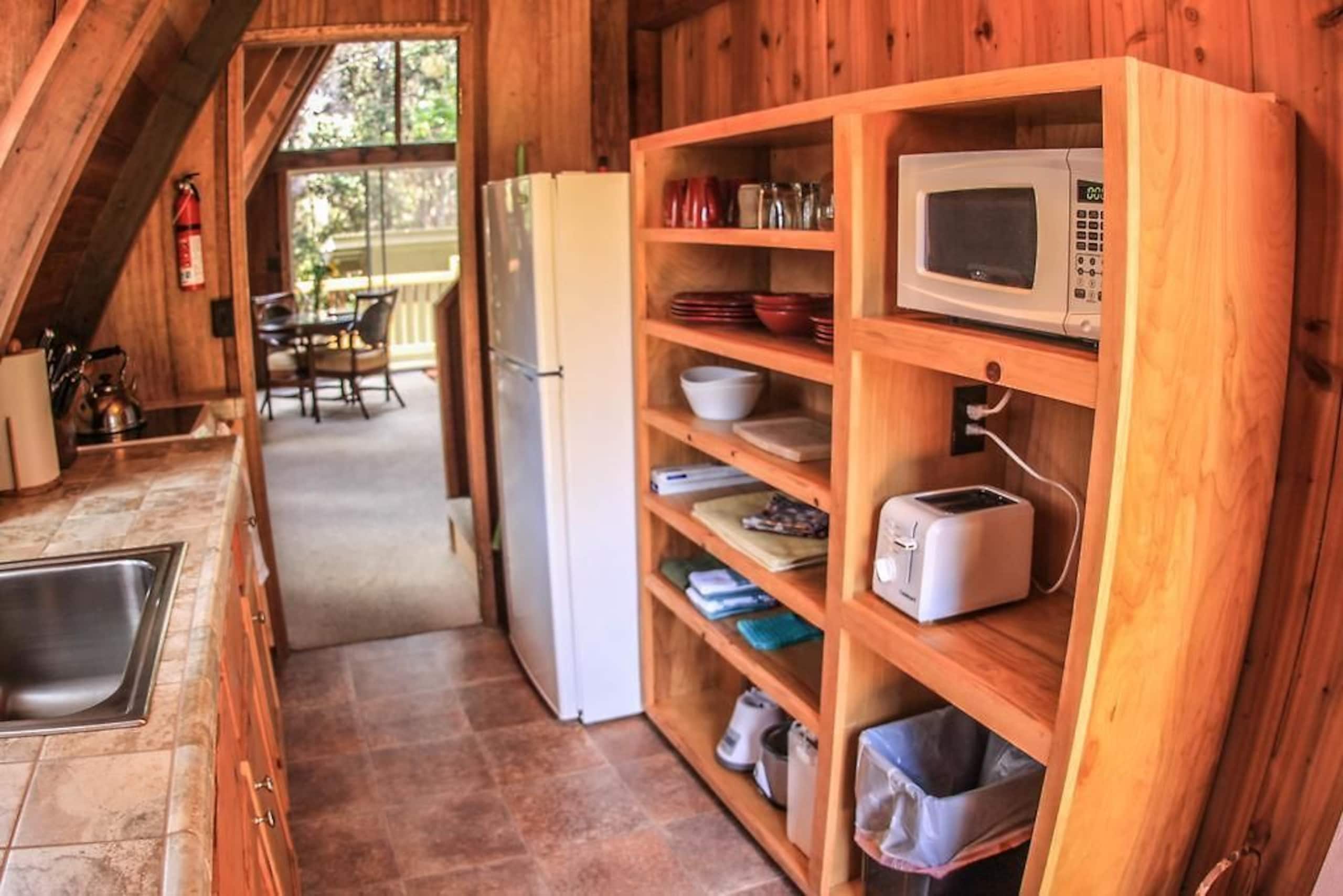 Cabin in Volcano · ★5.0 · 1 bedroom · 2 beds · 1 private bath - Image 15