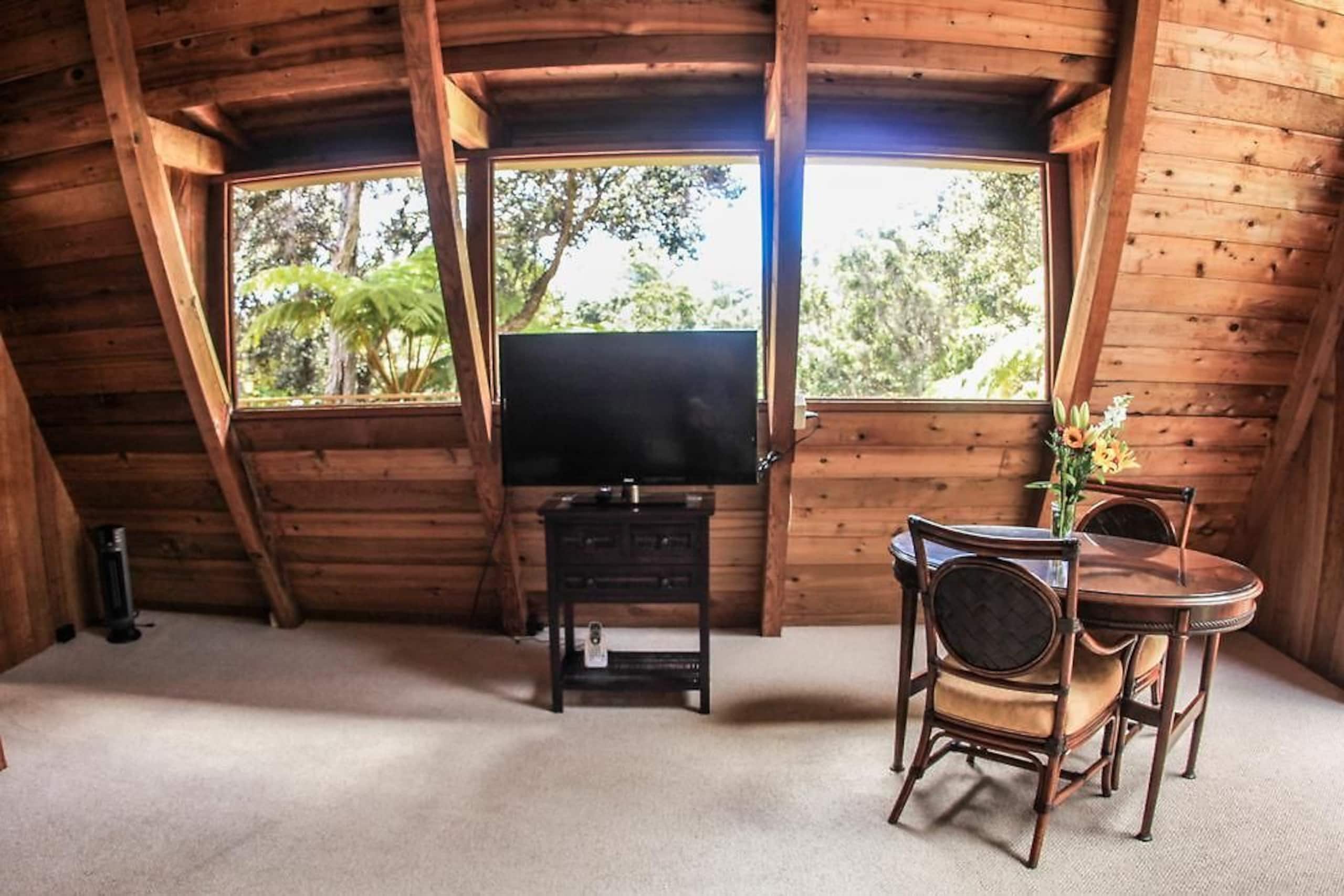 Cabin in Volcano · ★5.0 · 1 bedroom · 2 beds · 1 private bath - Image 4
