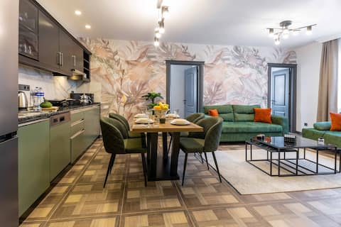 Deluxe Two-Bedroom Family Suite
