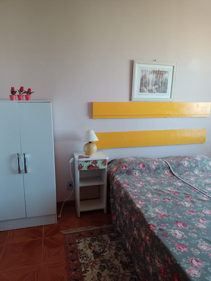 Quarto 02 - lit de ferme.