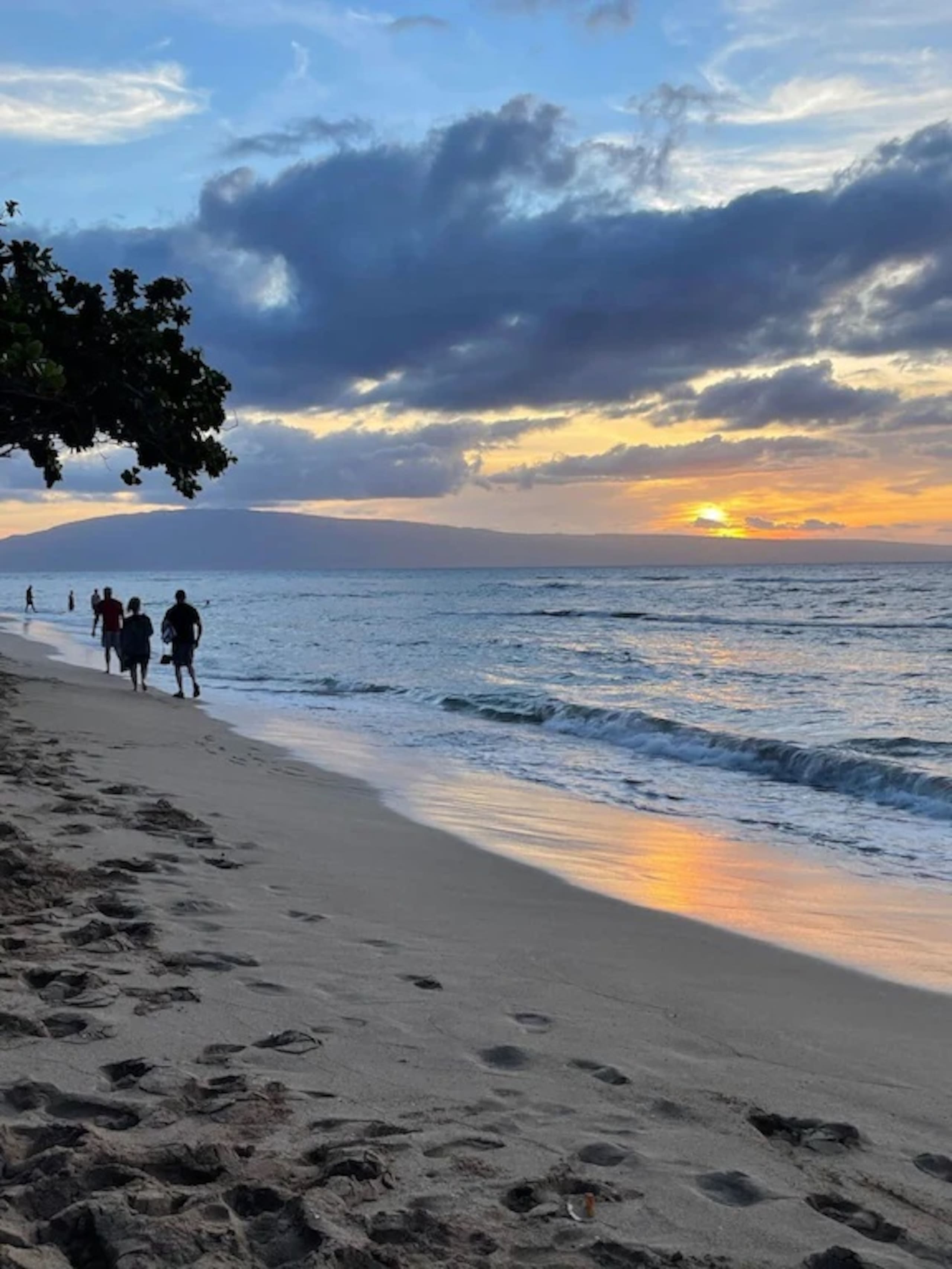 Condo in Lahaina · ★4.9 · 1 bedroom · 3 beds · 1 bath - Image 53