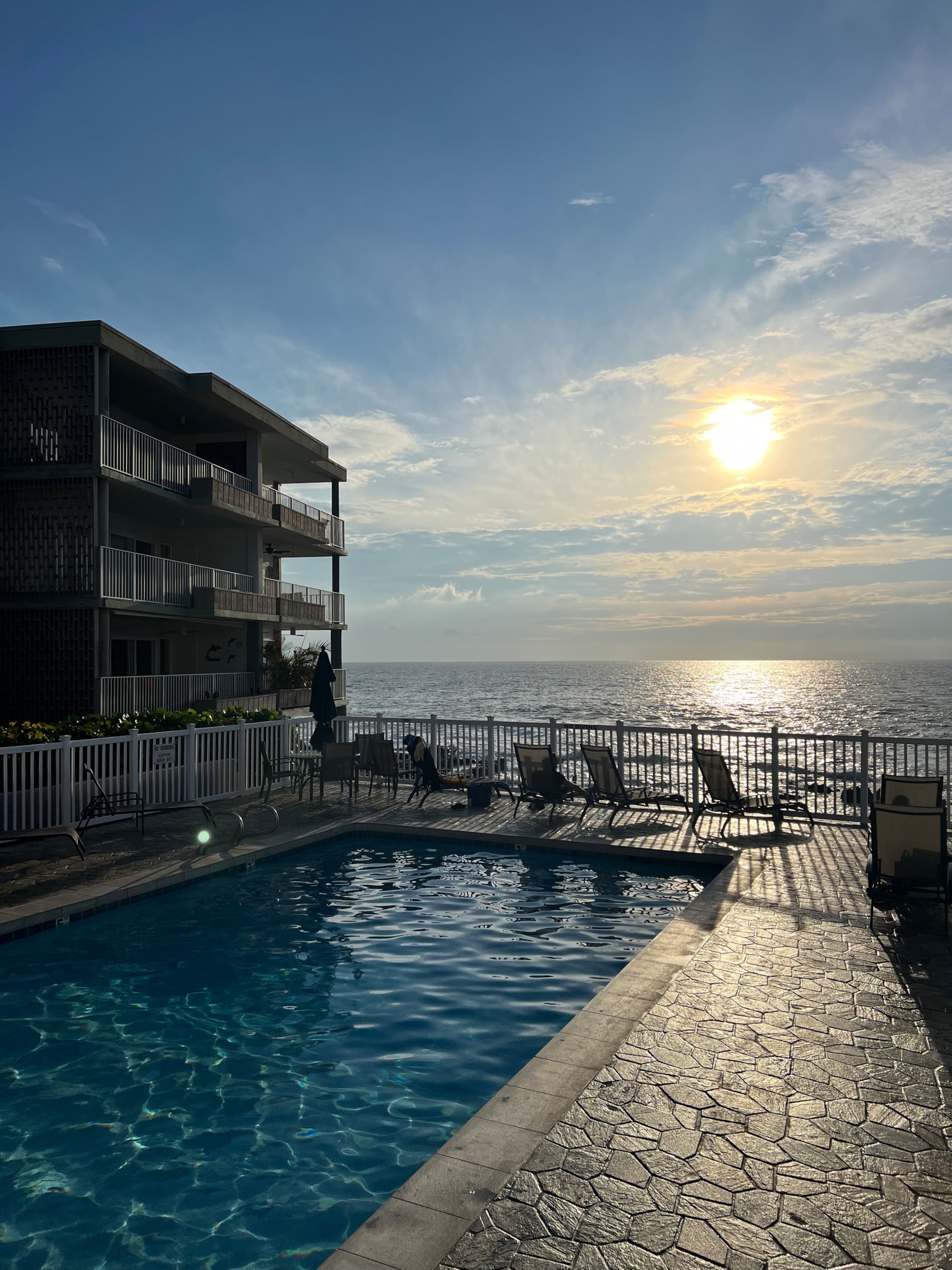 Condo in Kailua-Kona · ★4.75 · 1 bedroom · 1 bed · 1 bath - Image 4
