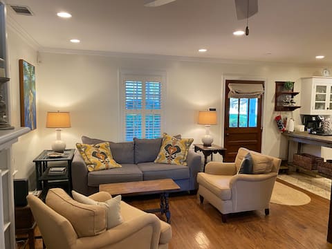 Top performing Airbnb: Tucked Away Cottage in Augusta