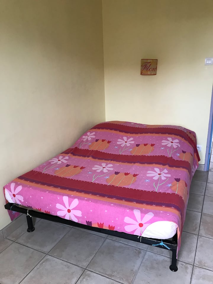 120-საძინებლიანი საწოლი