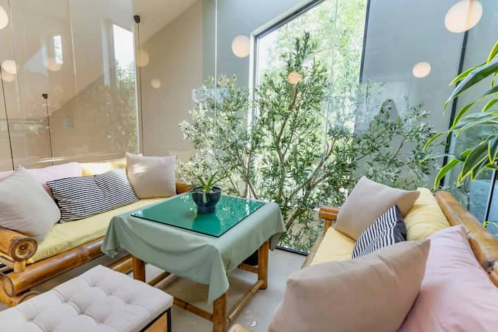 Ორიგამის კაფე ჟანგბადით - მთელი დღის საუზმე და სადილი