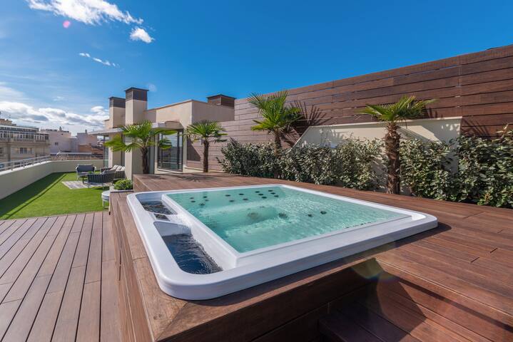 Ele Apartments managed Airbnb listing 1