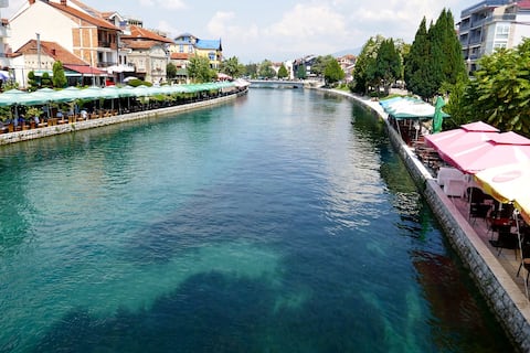 Cute Lakeview apartment Struga