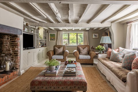 Top performing Airbnb: Home in Newbury / Hampshire / Berkshire in Basingstoke And Deane