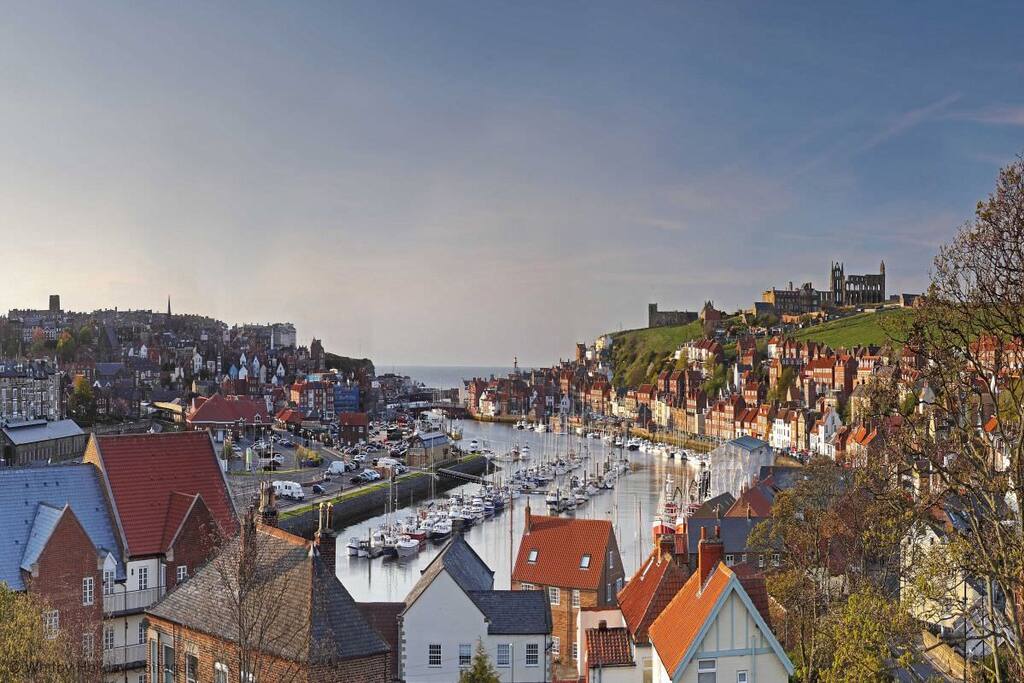 Stunning views~Central Whitby~Parking