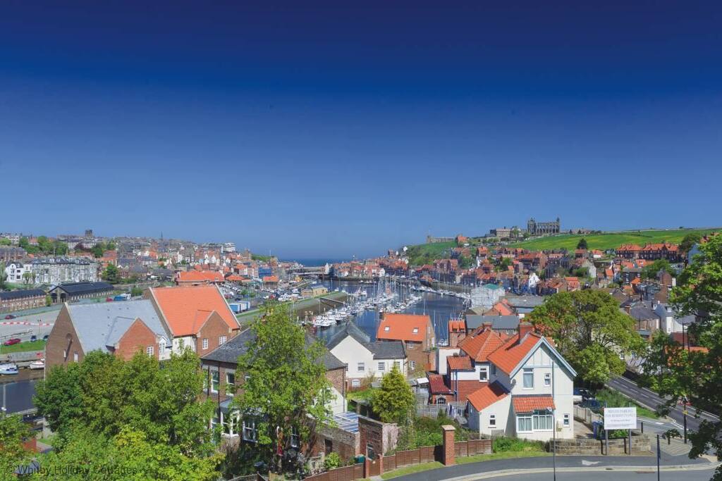 Stunning views~Central Whitby~Parking