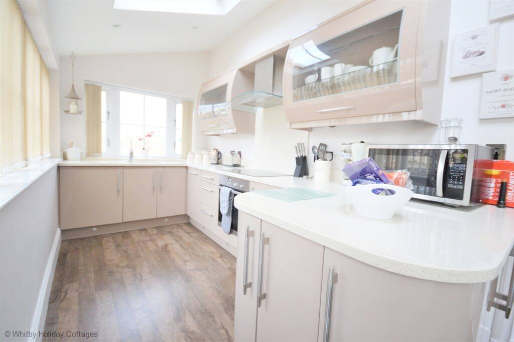 Stunning views~Central Whitby~Parking