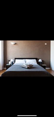 La Rosa di Roma apartment gallery image 3