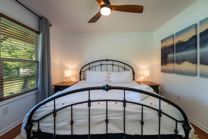 Second bedroom with a large kings sized bed. 