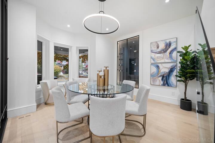 Luxury Haven in Little Tibet gallery image 3