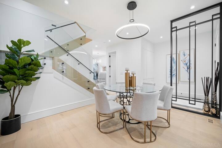 Luxury Haven in Little Tibet gallery image 2