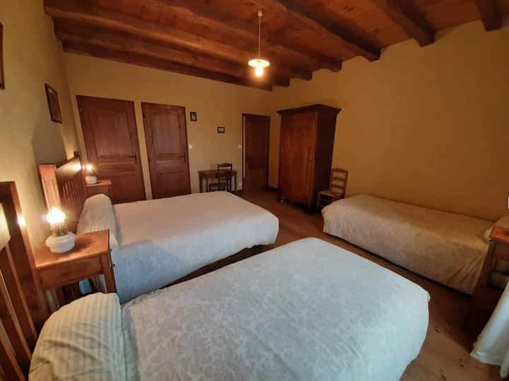 غرفة النوم 1