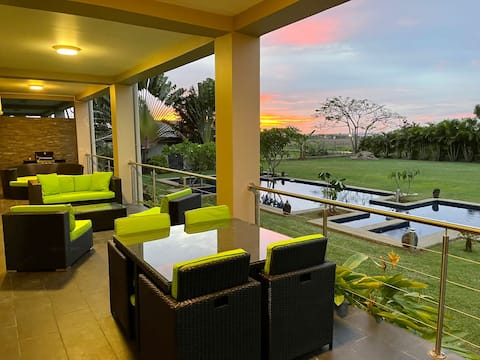 Lomalagi Luxury Apartments (3 BR Deluxe -Upstairs)