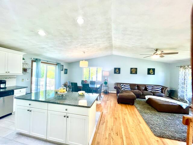 Summer Breeze & Good Vibes gallery image 5